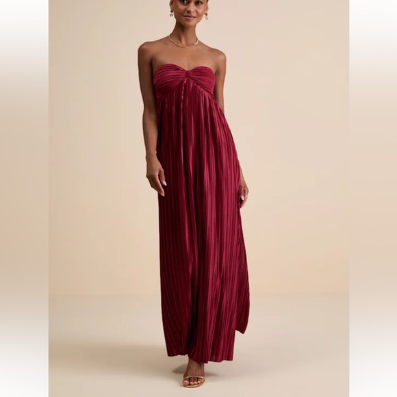 Lulus Dresses & Skirts - Lulu's Strapless Wine Red Gown